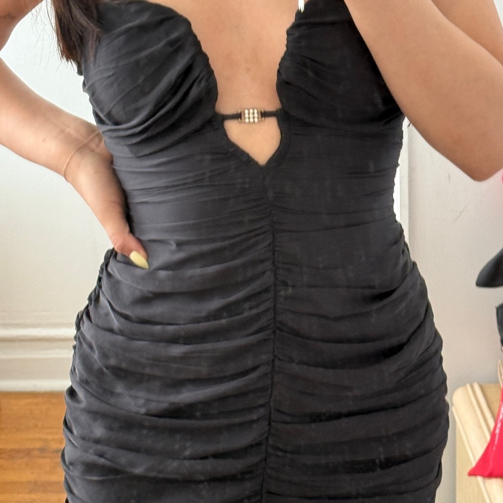 Elegant Black Strapless Dress